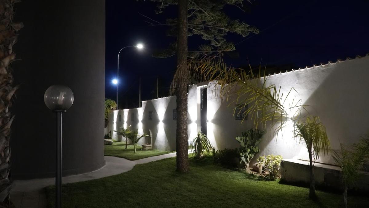 Deep Sea Residence - Housity