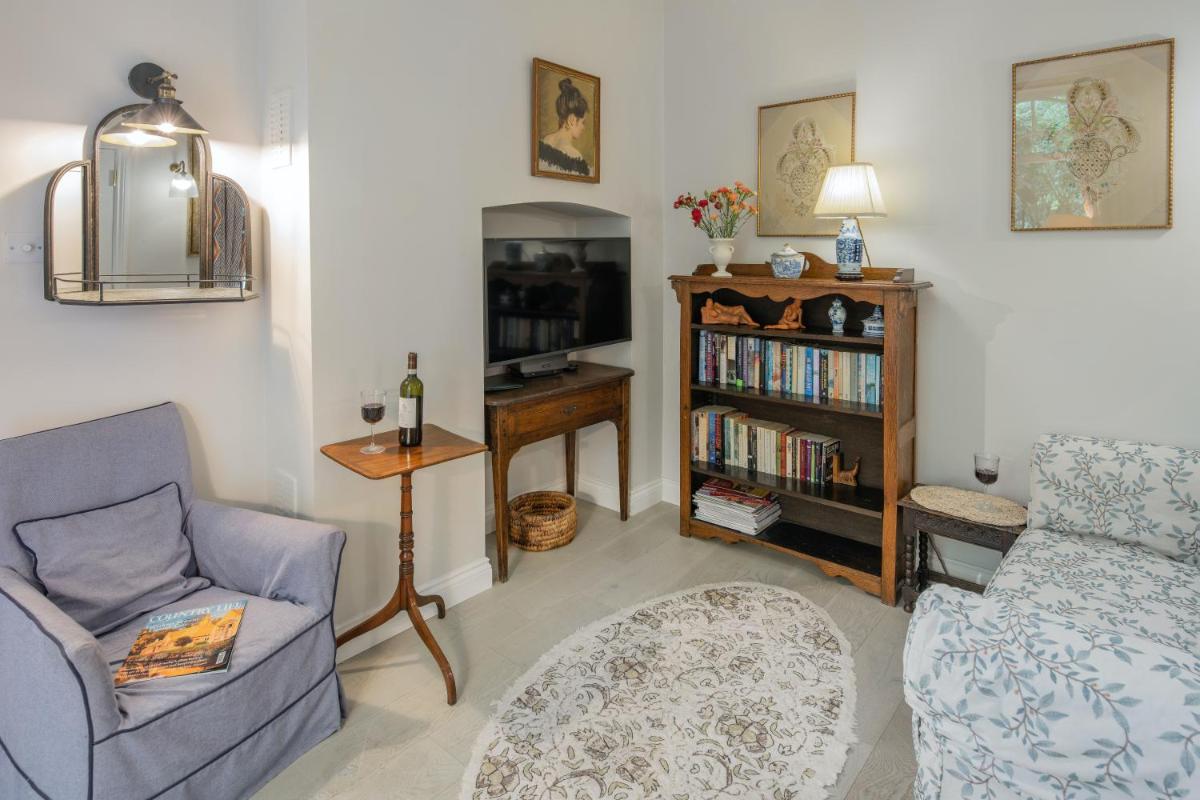 The Nook at Henge Estate - Hizvo