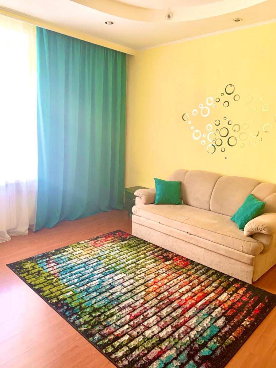 Suitetrails - Apartaments on Pavlovskaya 8