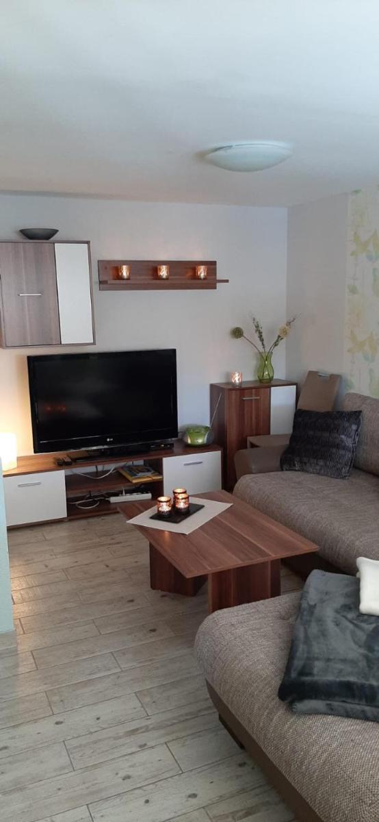 Bungalow Waldblick - Housity