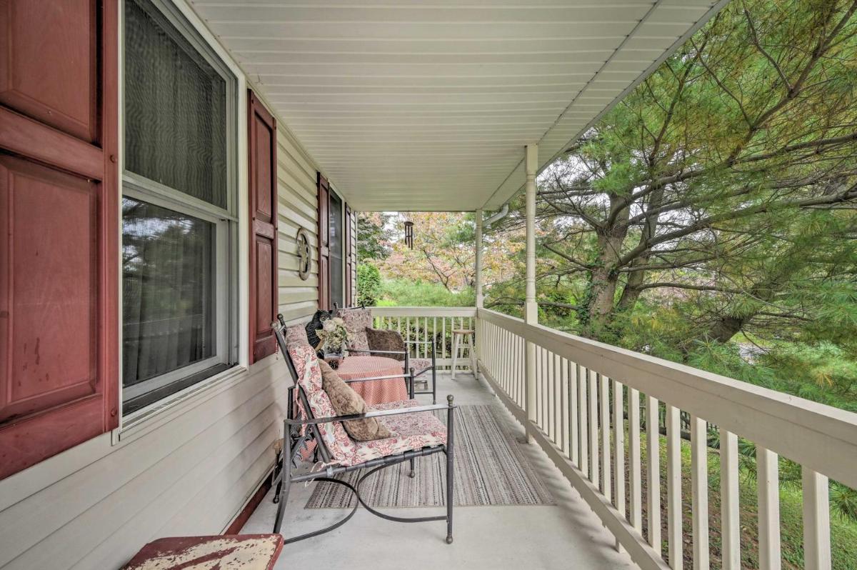 Whitetail Ridge Dog Friendly Home with Yard - Housity