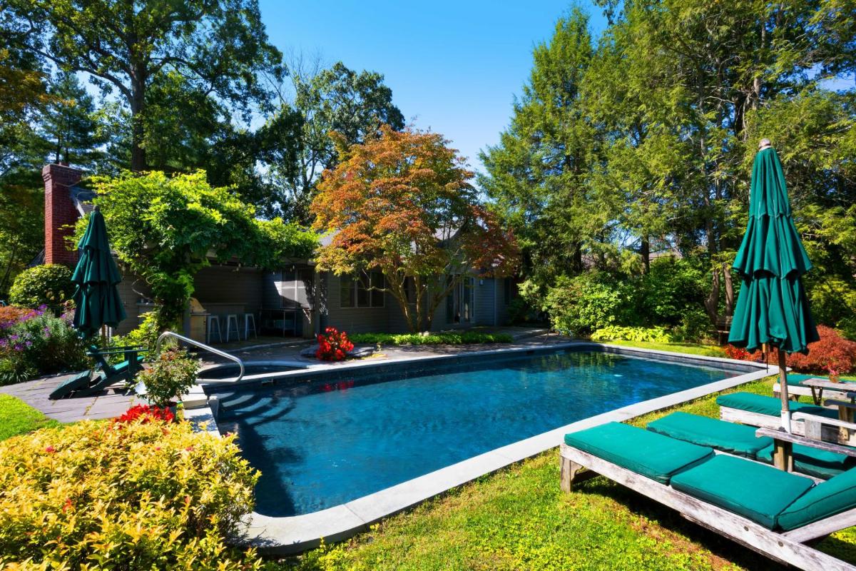 Picturesque South Salem Lakehouse with Pool and Yard! - Housity