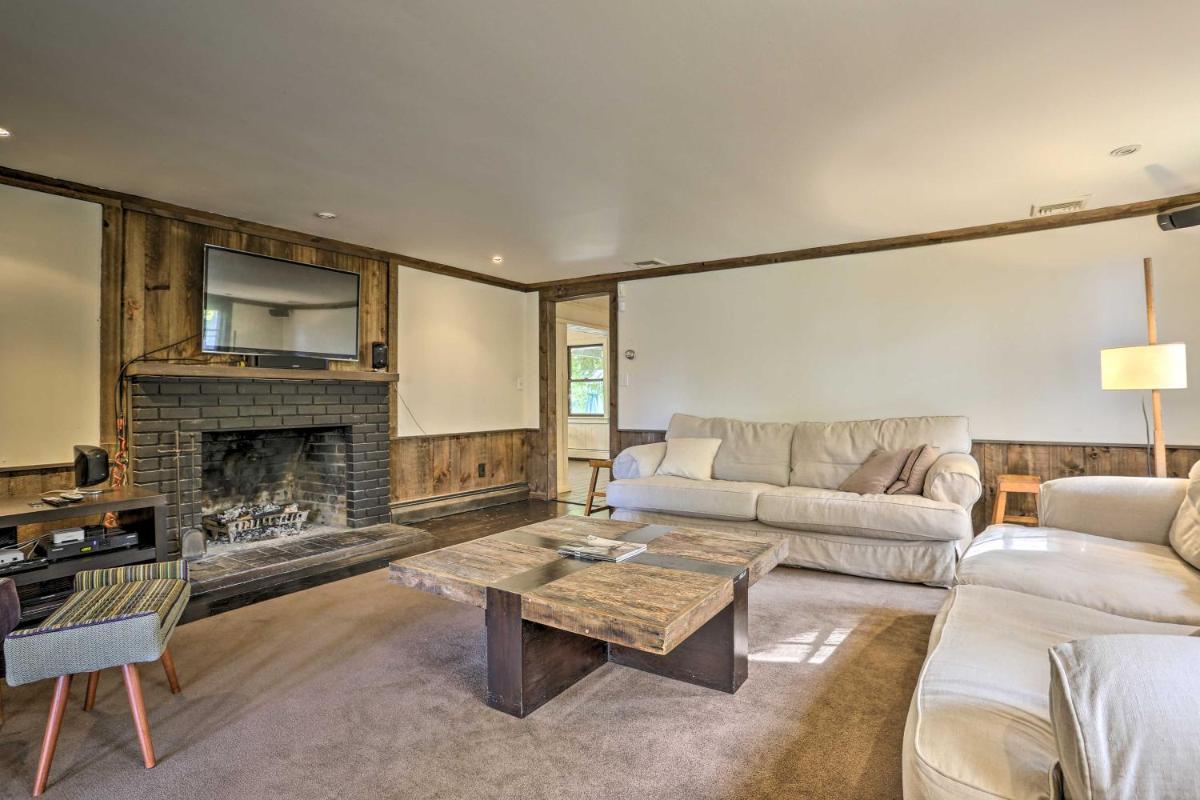 Picturesque South Salem Lakehouse with Pool and Yard! - Housity