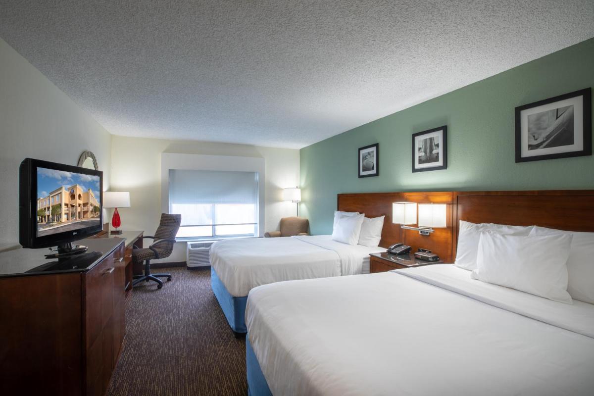 Days Inn by Wyndham Greenville - Housity