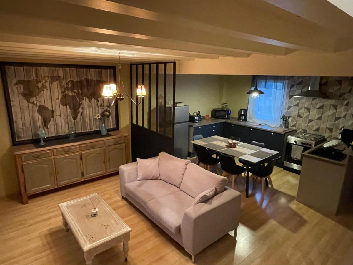 Le Maine N 5 FLEAC - Logement entier avec 3 suites SDB - Balcon - Housity