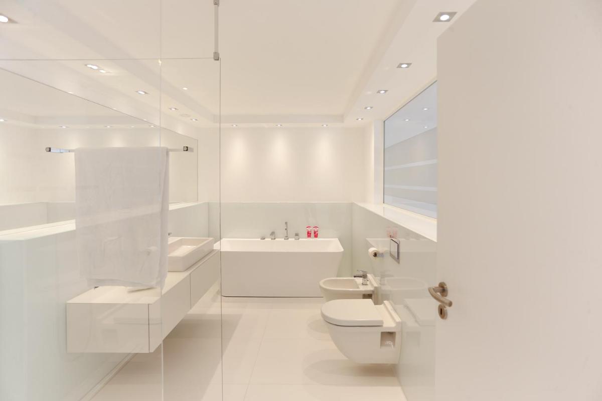 Design Wohnung - Traum in weiss - für NICHTRAUCHER - Housity