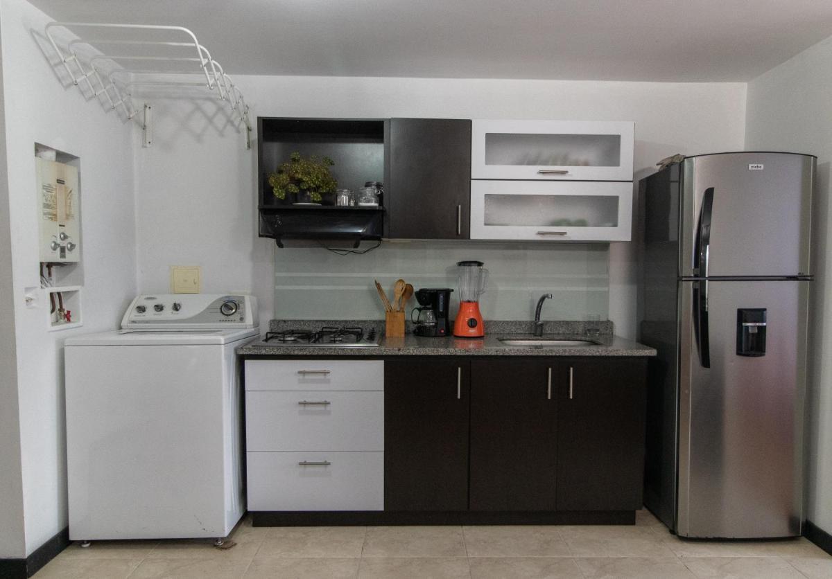 Milán, Acogedor apto en Zona Rosa con Balcón - Housity