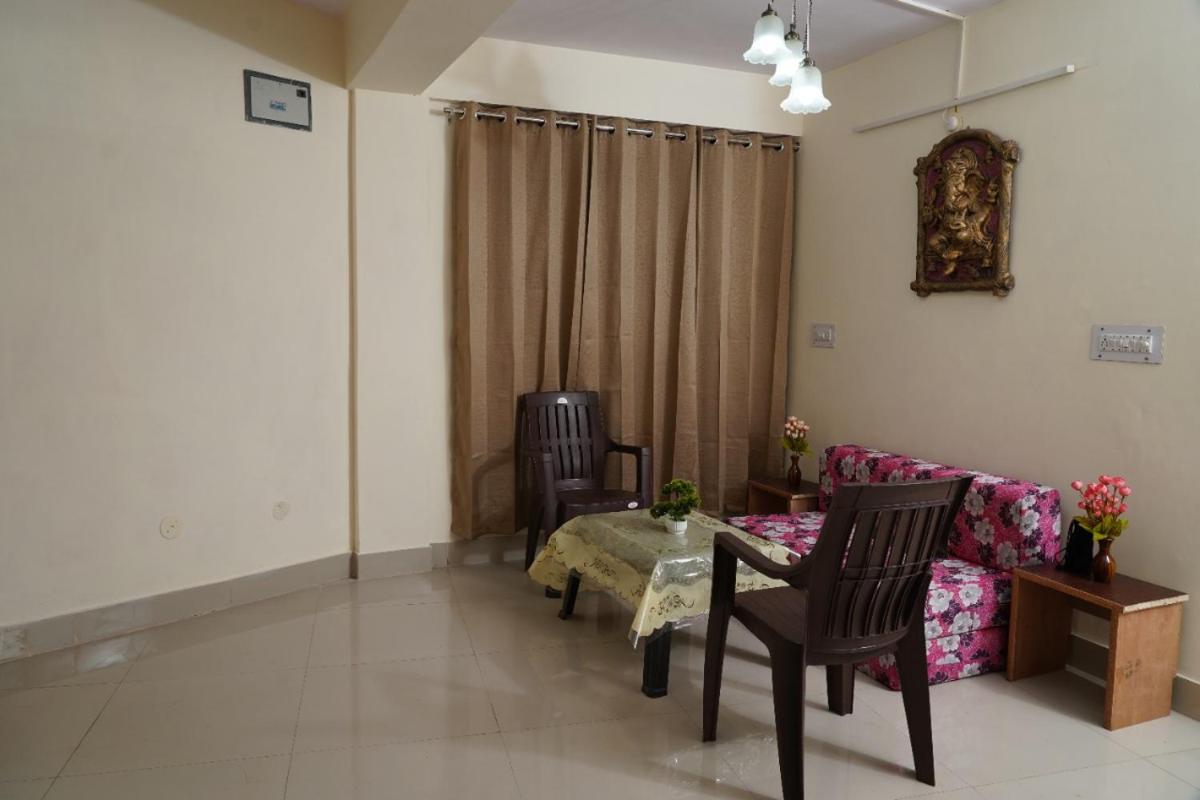 Suitetrails - Shimla Pines Homestay
