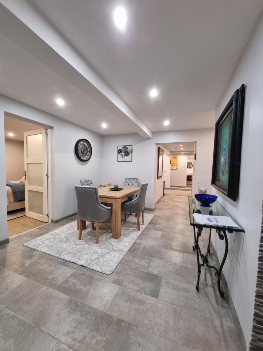Villa Flora Superior Apartment - Housity