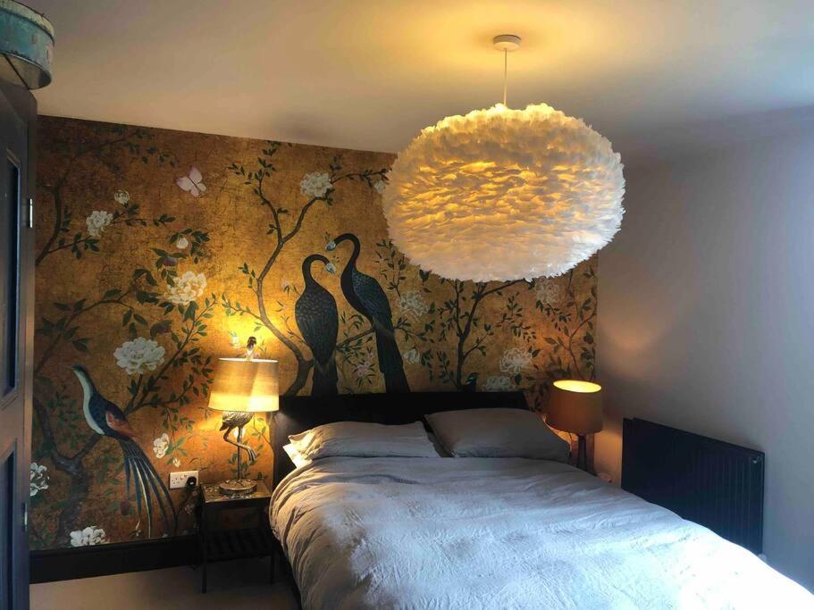 Selsey 5 mins walk to the beach - Housity