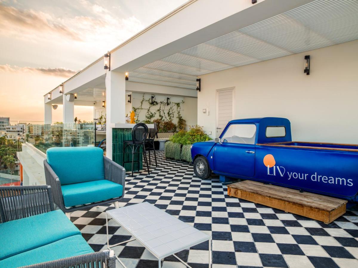 LIV URBAN Suites - Housity