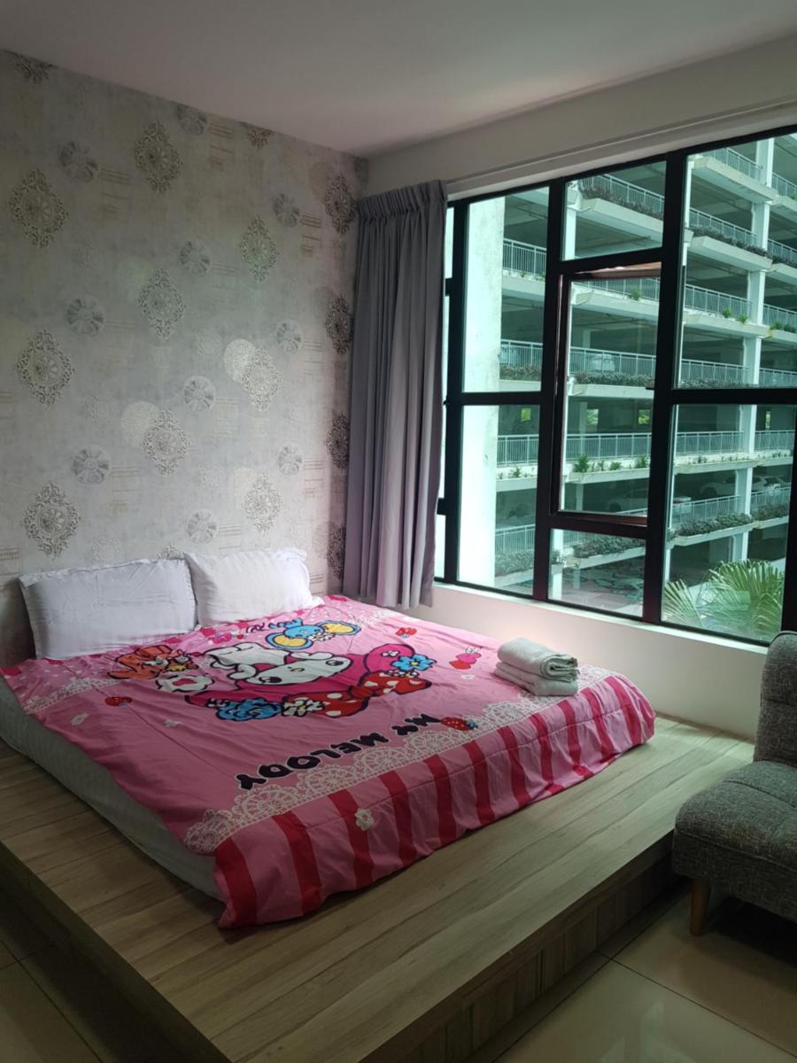 02-AUSTIN REGENCY JY HOMESTAY for 2pax Pool View - Housity