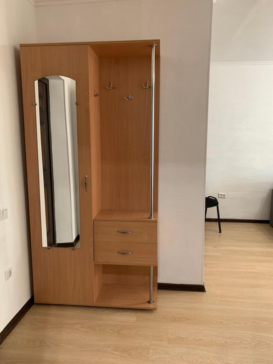 1 kom kvartira mariupol1 - Housity