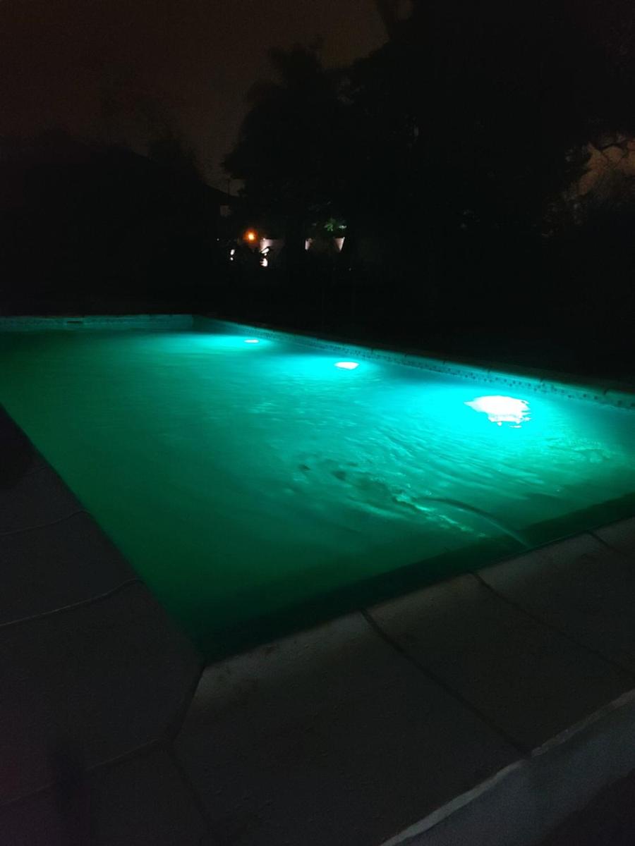 Oasis Bed and Breakfast - Housity