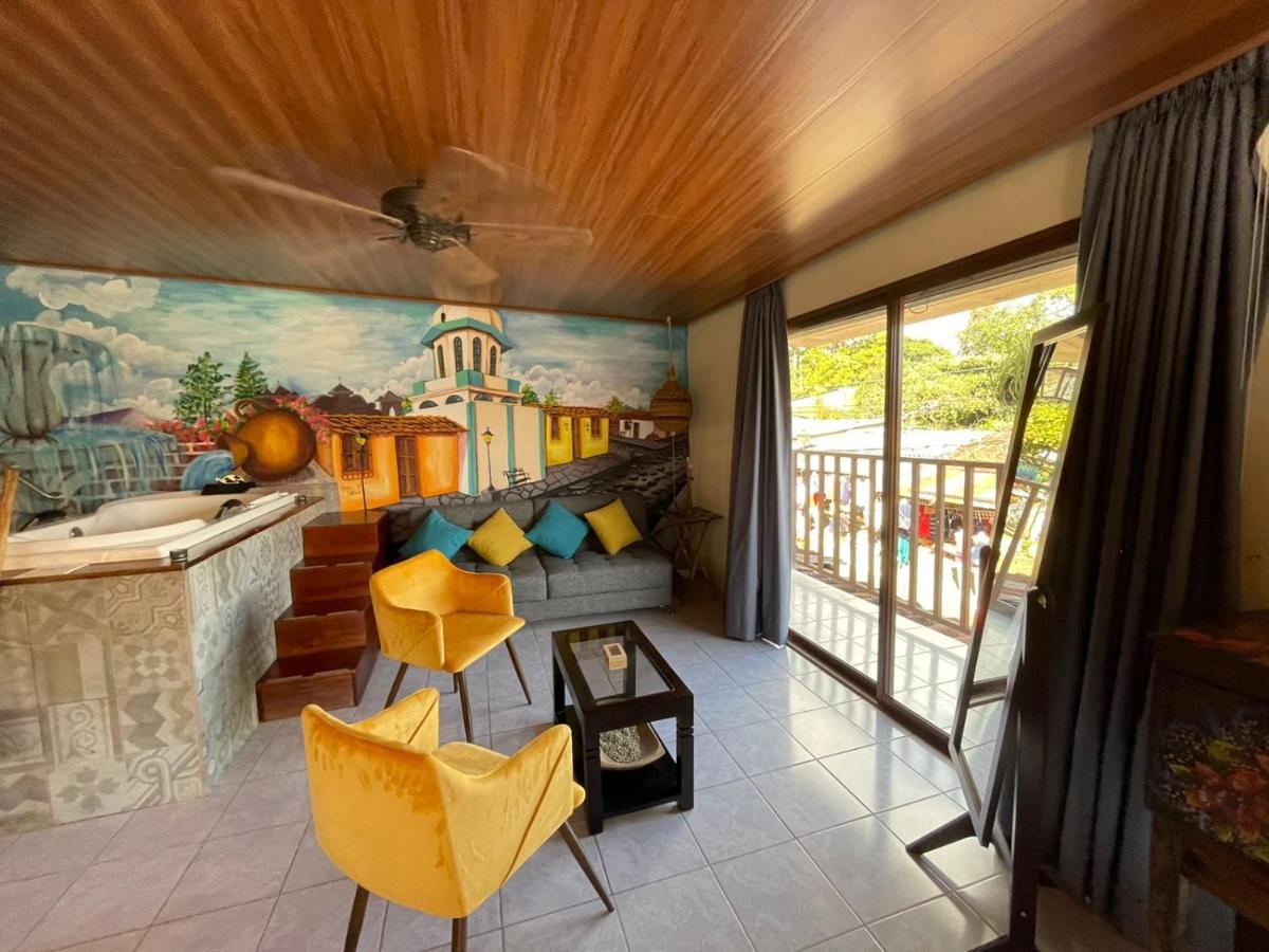Boutike Art & Wellness - Housity