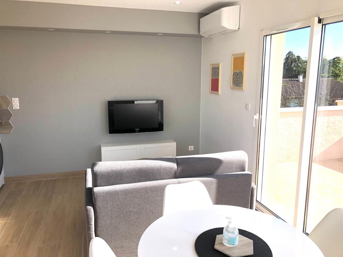 Suitetrails - La Parenthèse Balnéo T2 Cosy de 40m² avec terrasse