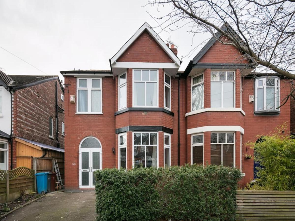Shared Short Term South Manchester Accommodation - Housity