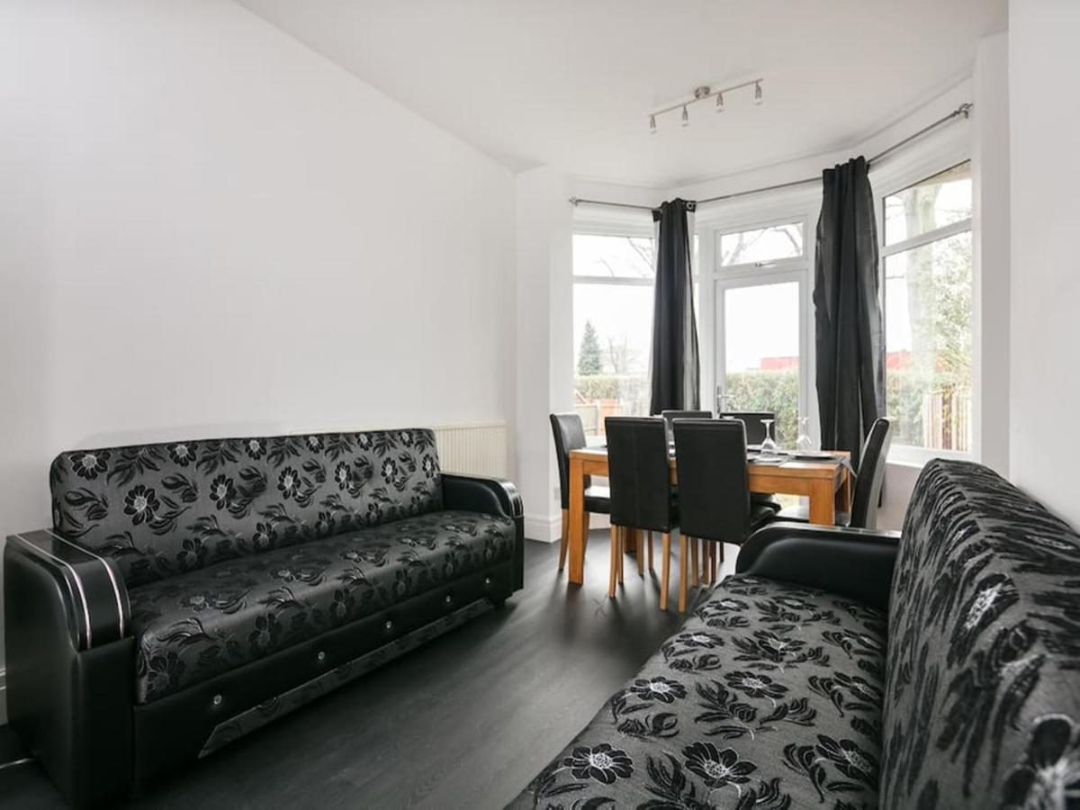 Shared Short Term South Manchester Accommodation - Housity