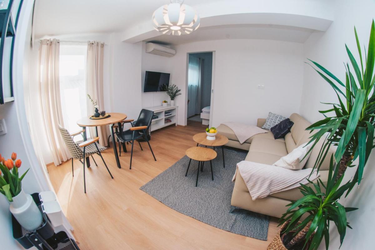 NA Apartments - Housity