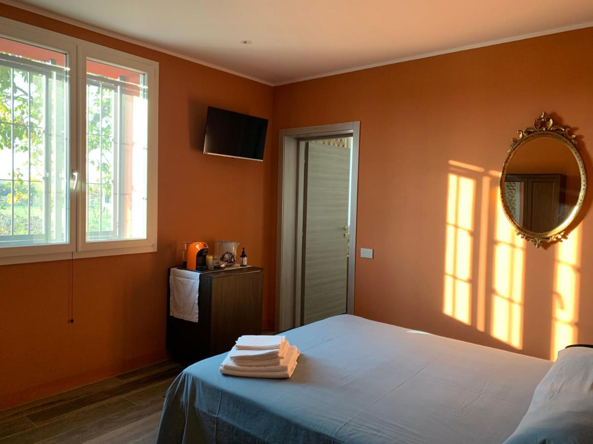 Sala dell Estate Guest House - Housity