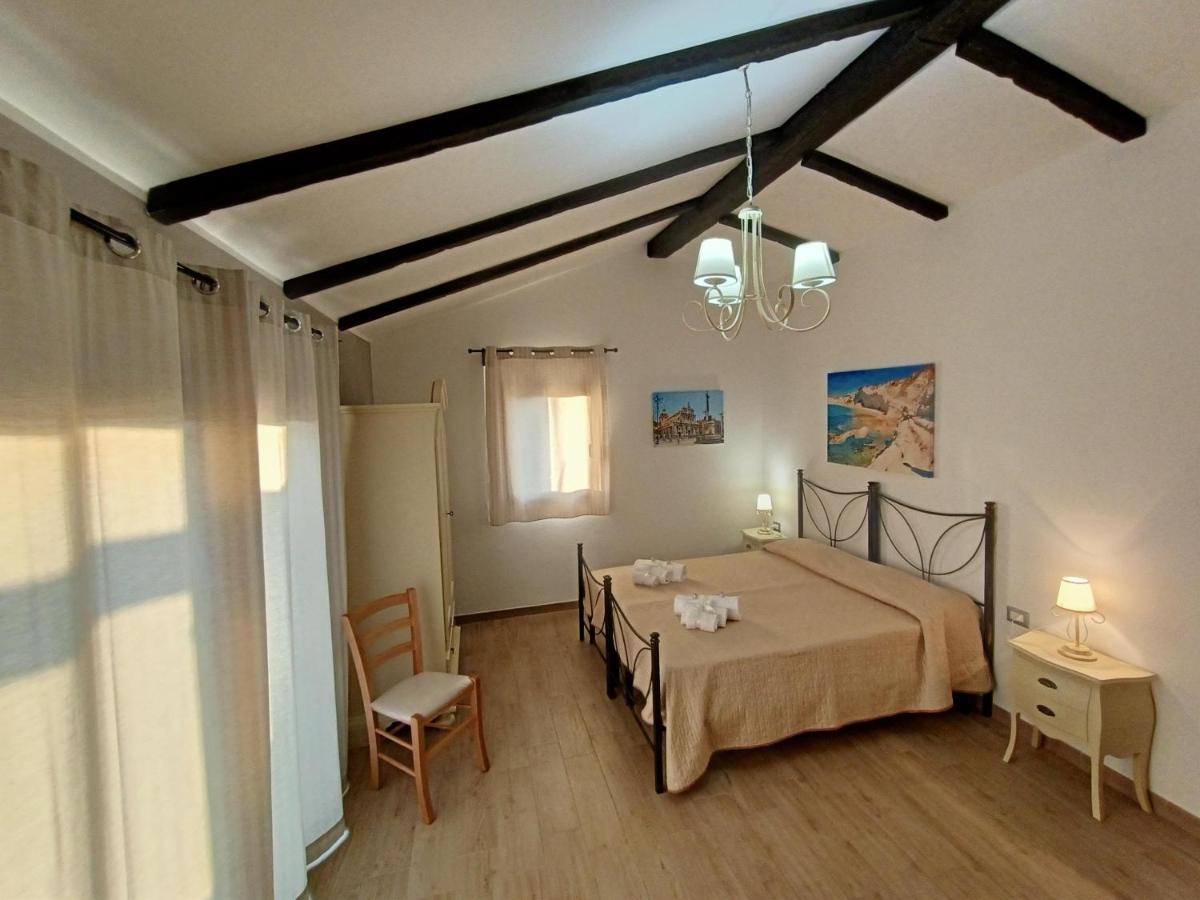 B&B Villa Sara Falconara - Housity