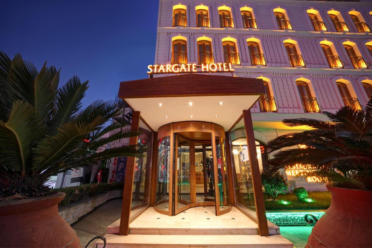 Stargate Hotel&Spa - Housity