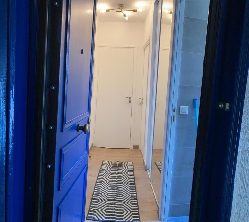 Kremlin Cosy - Housity