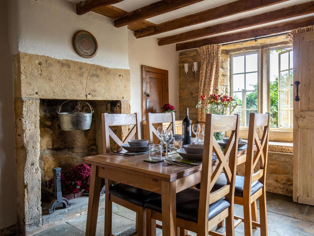 Honeysuckle Cottage - Housity