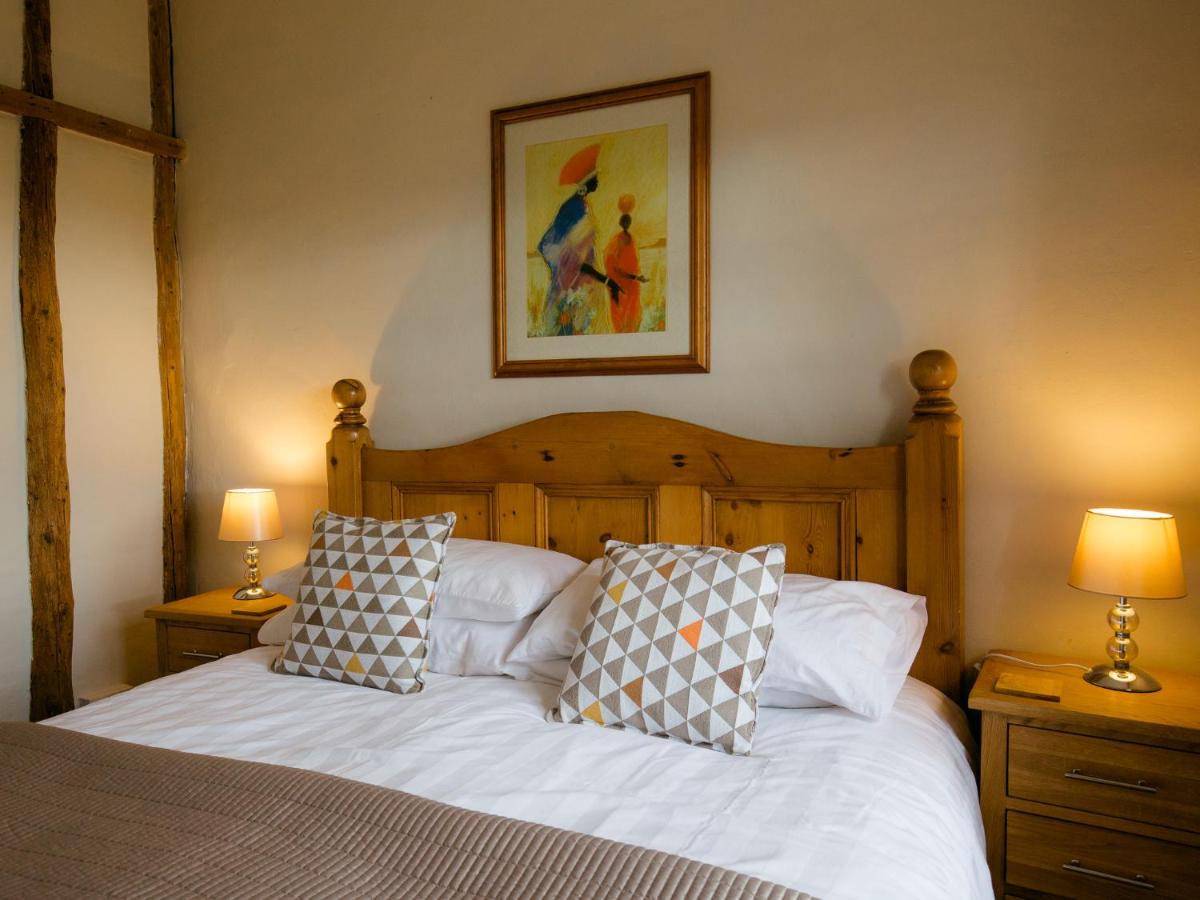 Honeysuckle Cottage - Housity