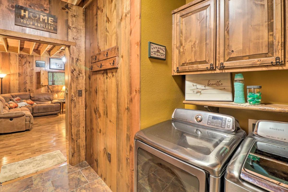 Quiet and Rustic Cabin with Fire Pit on 20 Acres! - Housity