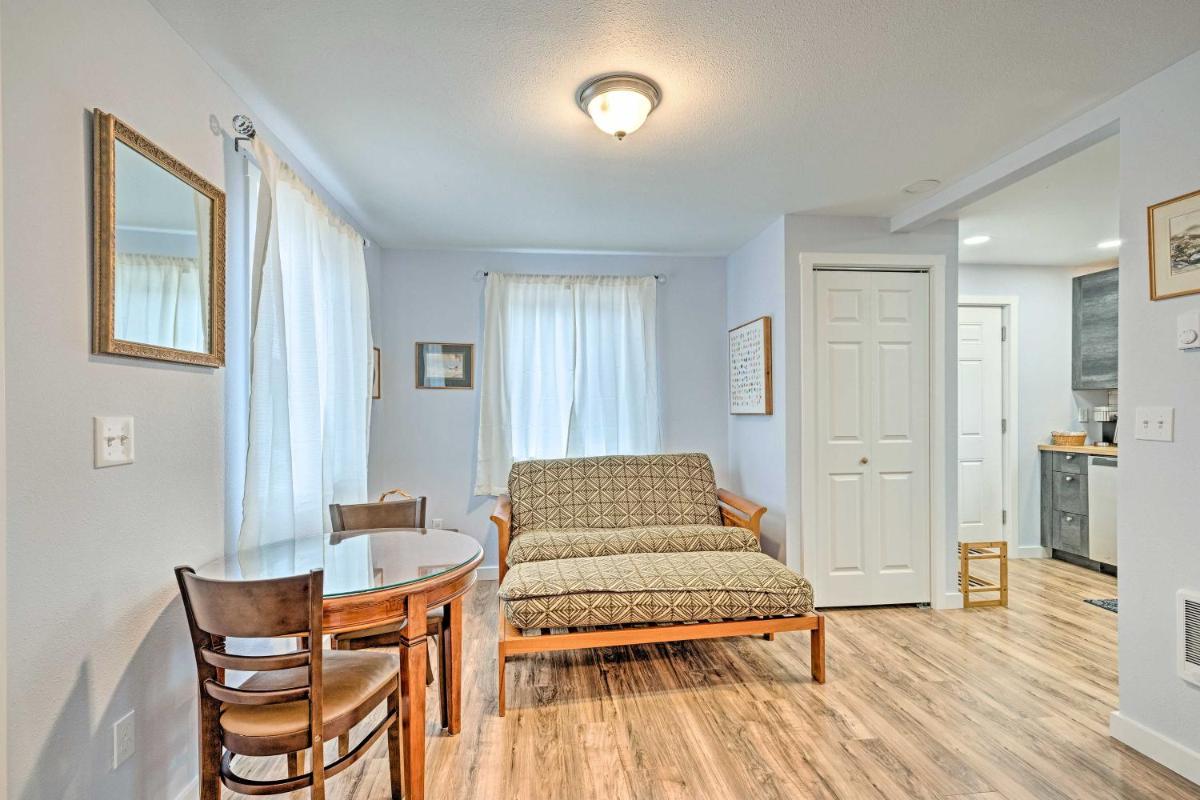 Duplex with Shared Yard - Near Long ! - Housity