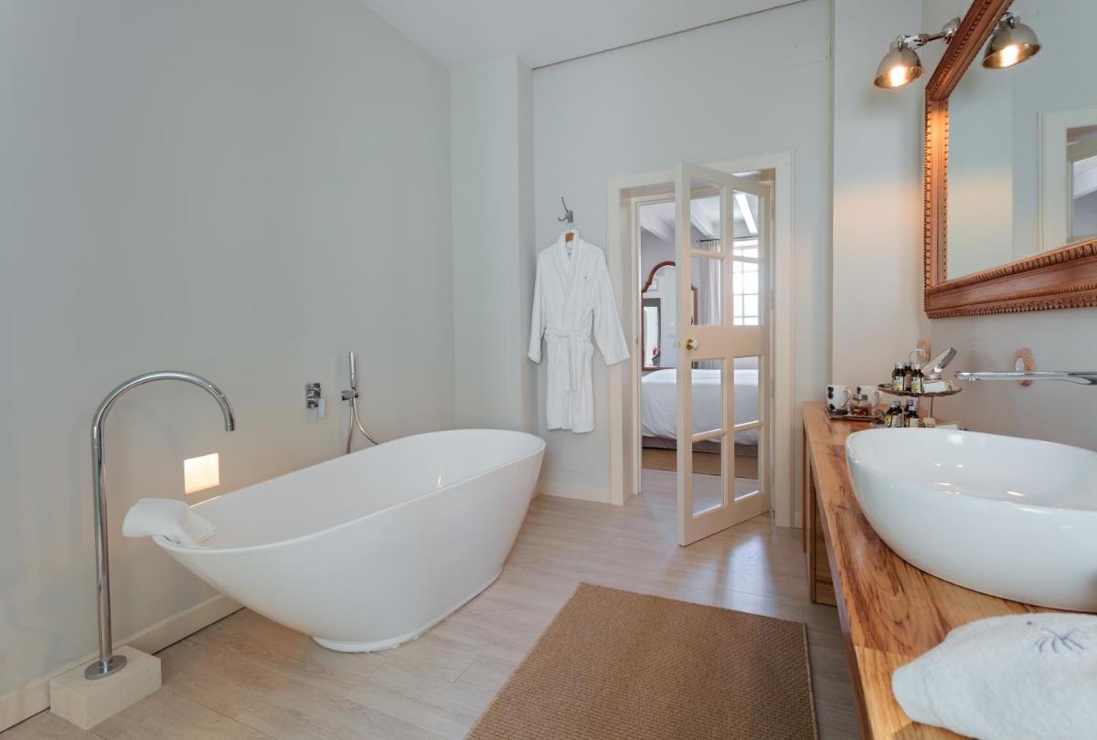 Un baño de Jardí de Ses Bruixes Boutique Hotel
