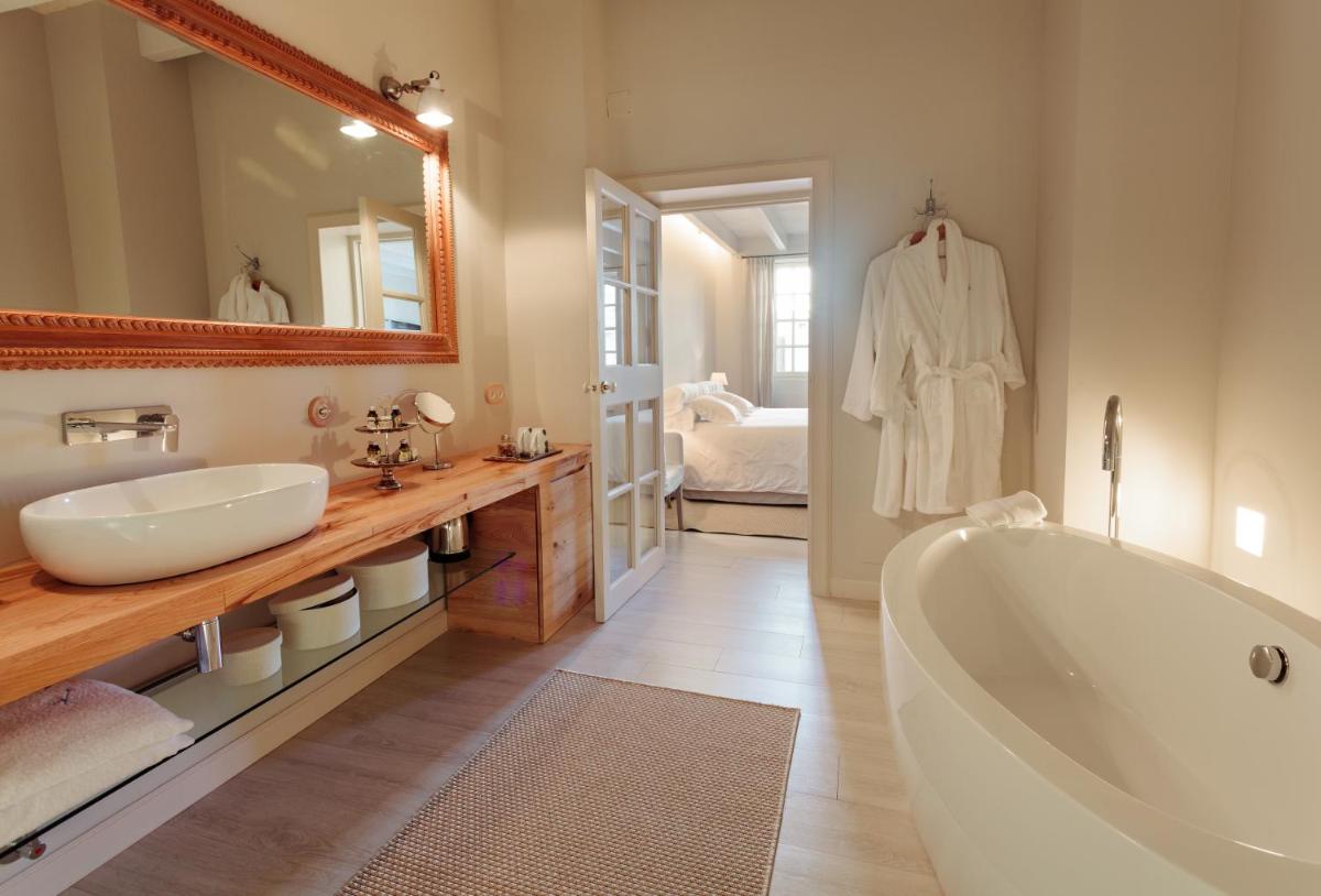 Un baño de Jardí de Ses Bruixes Boutique Hotel