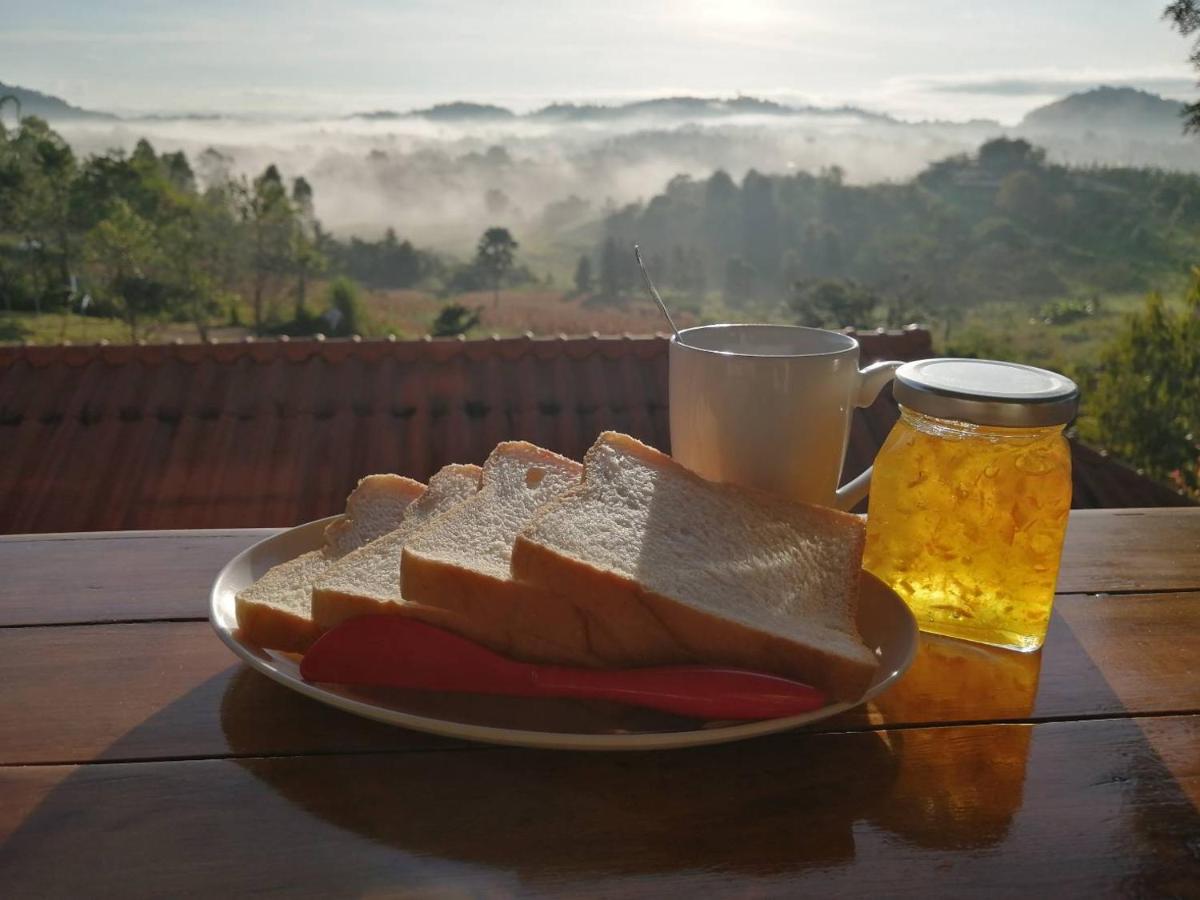 บ้านไม้สายหมอกเขาค้อ โฮมสเตย์ Bann Mai Sai Mhog Khao Kho Homestay - Housity