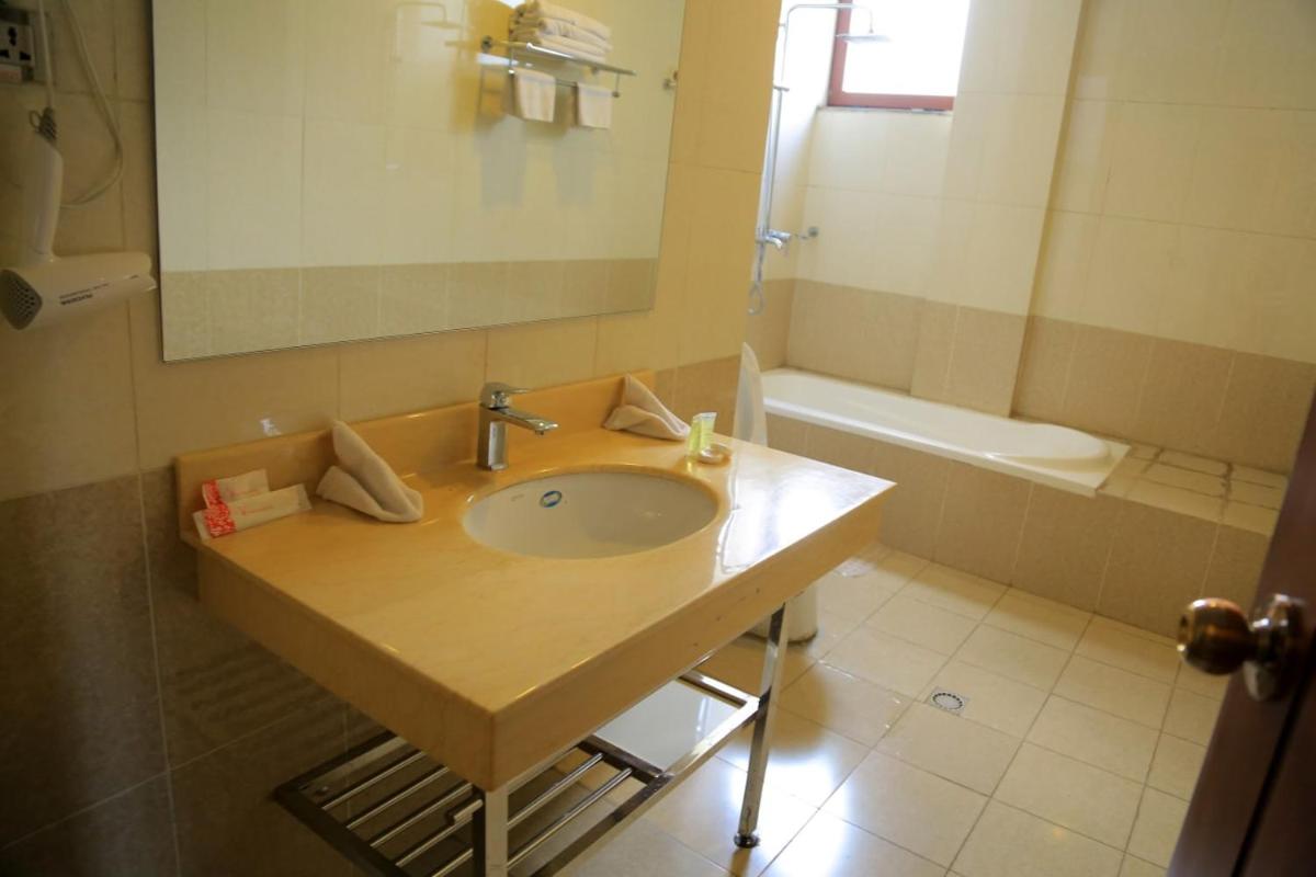 Ye Afoli International Hotel - Housity