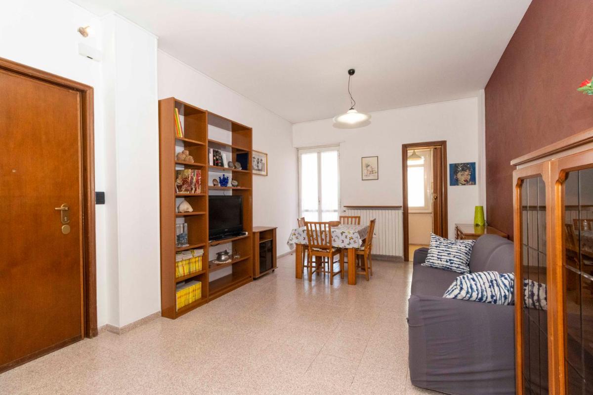 Turin CityView Balcony Flat - Housity