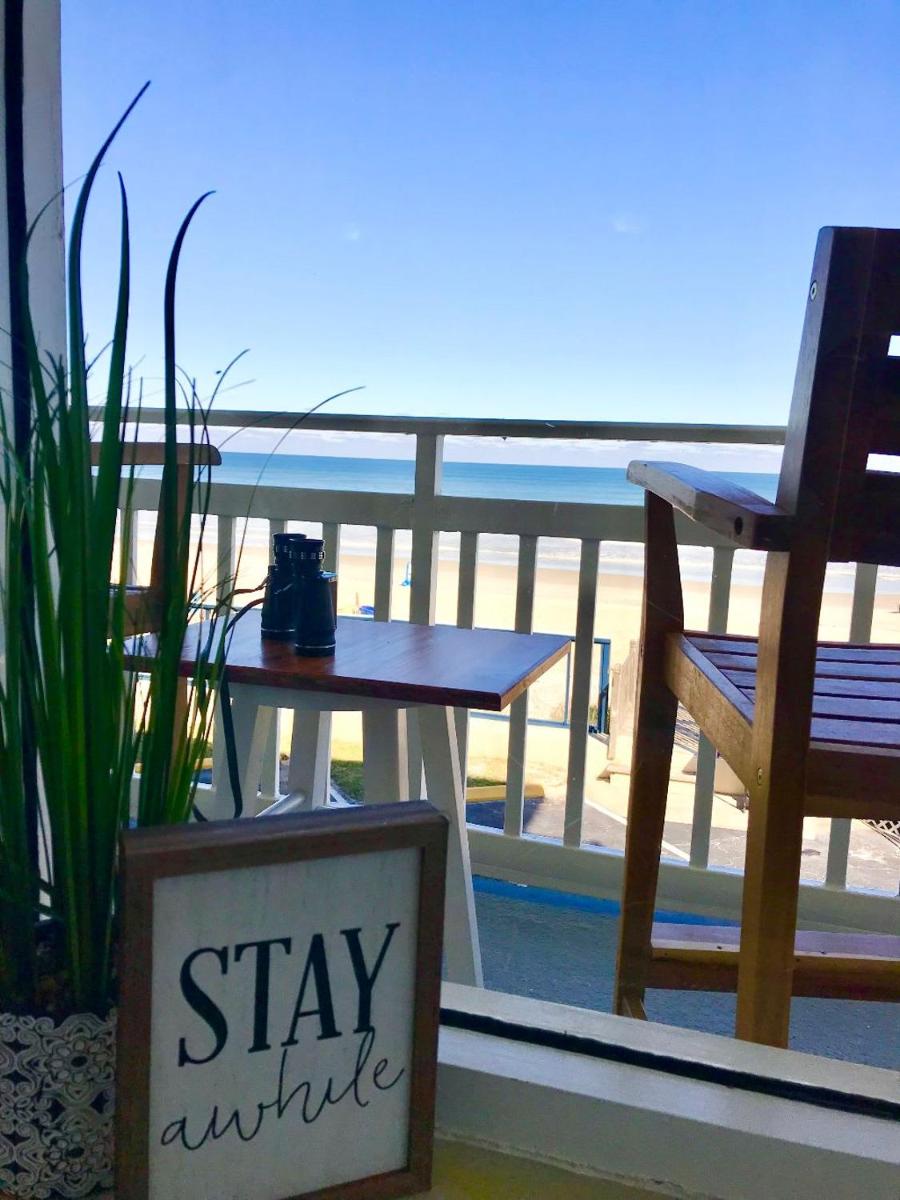 Beach Daze - Ocean front at Symphony Beach Club! - Housity