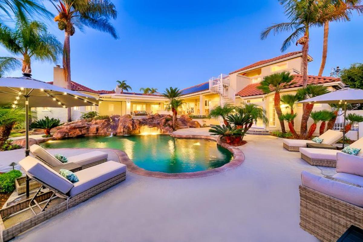 La Jolla Luxury Living - Housity