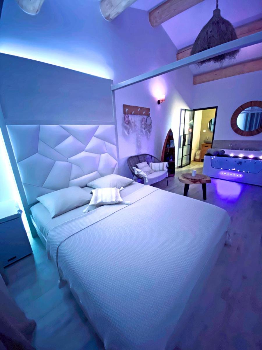 Villa CoCoon - Love room cocooning & 50 nuances - Housity