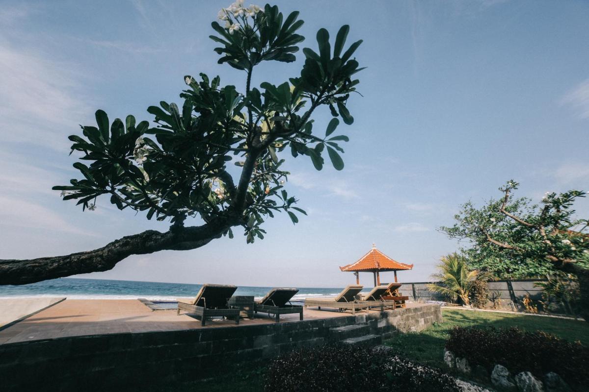 Cave Beach Bungalow - Housity