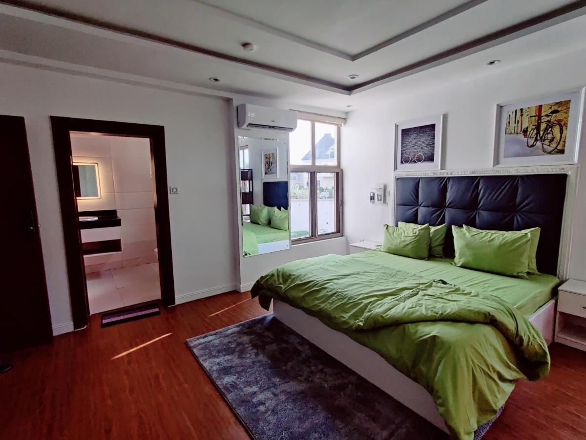 Suitetrails - Glass Residence