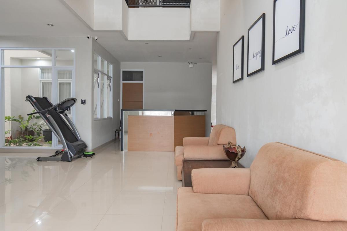 Suitetrails - Hotel Sukahaji Street Bandung Redpartner