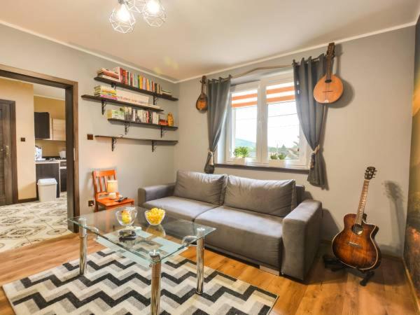 Apartament Folkowy Wujek pod Gromadzyniem - Housity