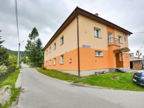 Apartament Folkowy Wujek pod Gromadzyniem - Hizvo