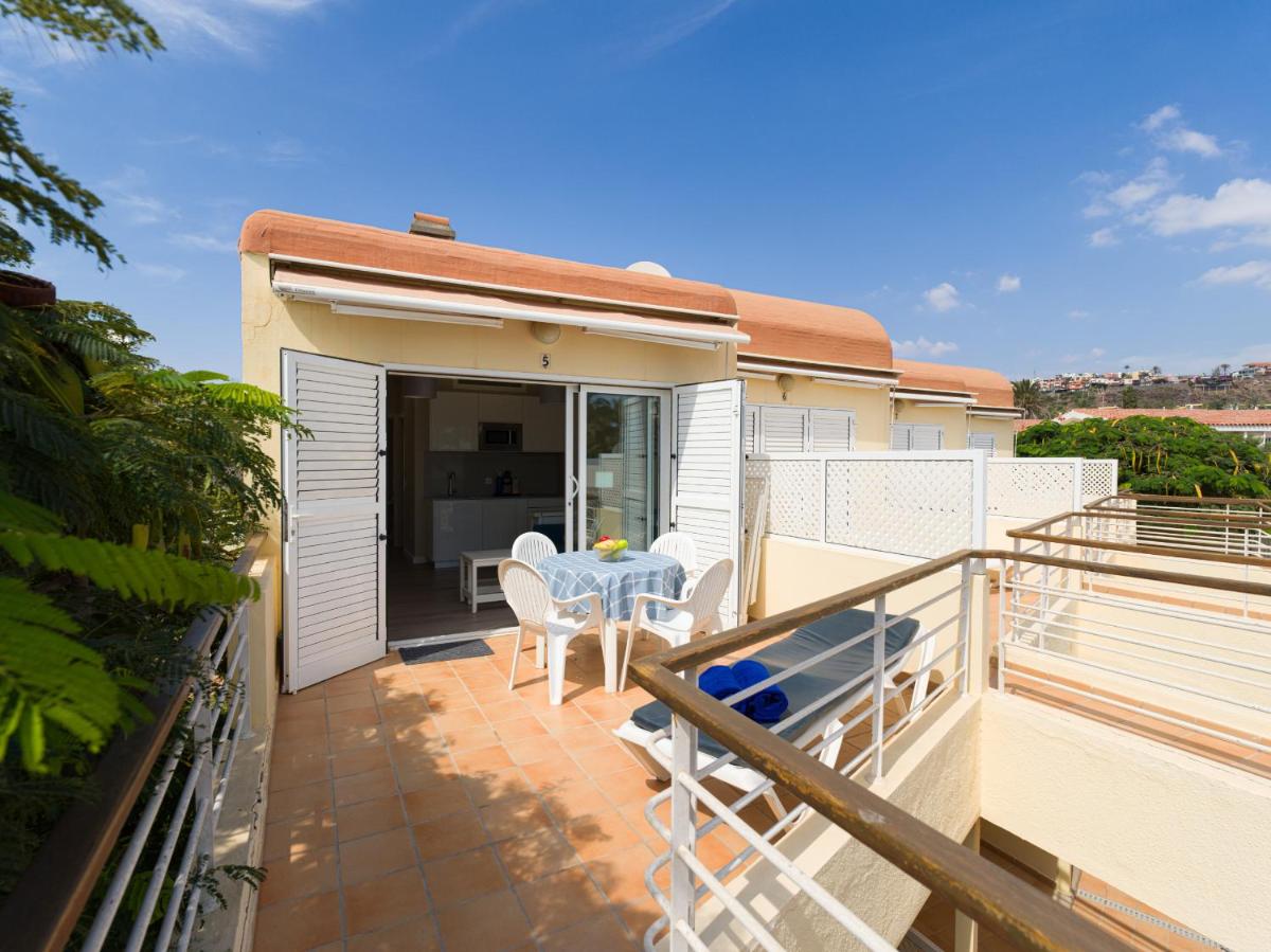 HomeForGuest Modern Apartment in San Agustin 2 min from the beach - Housity