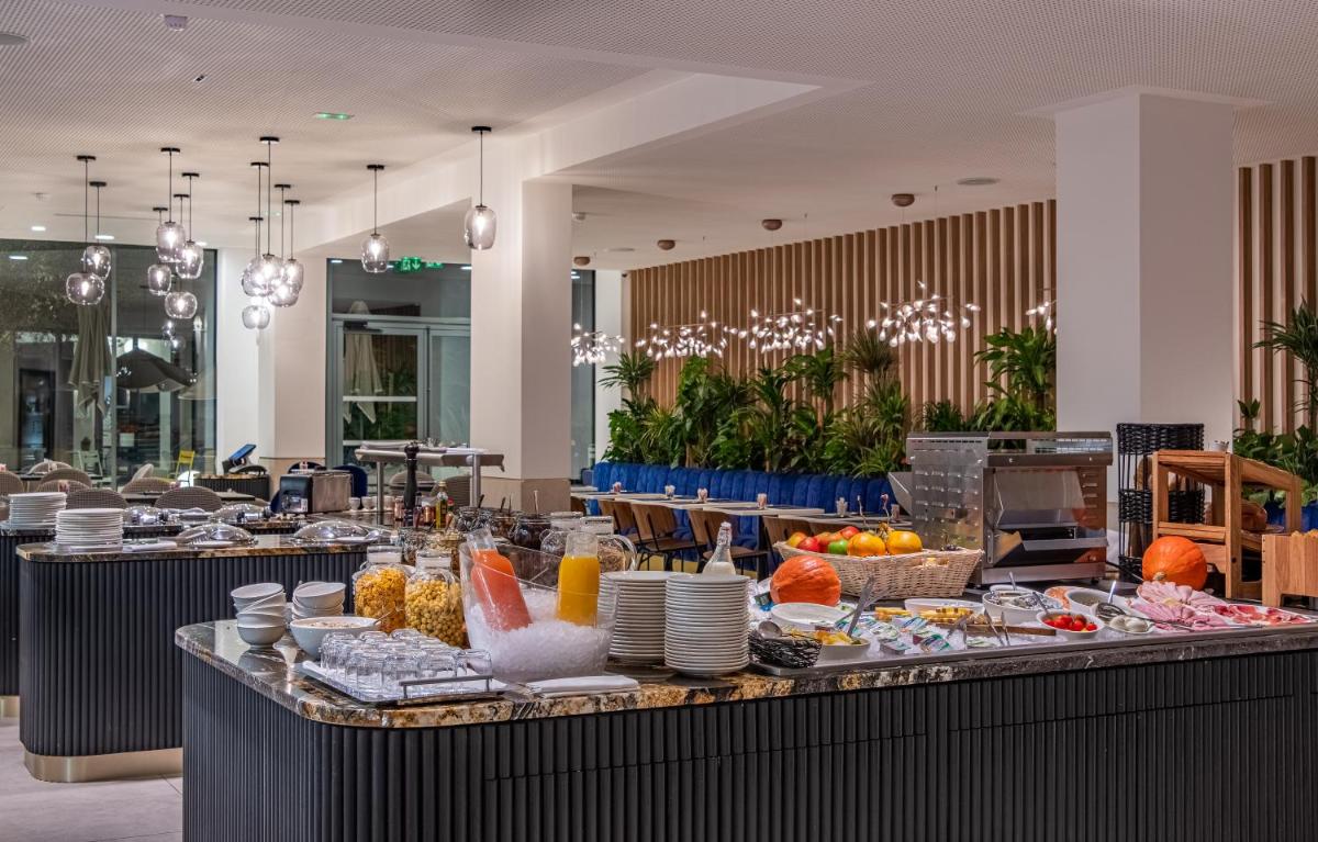 Nourriture dans l'hôtel ou à proximité