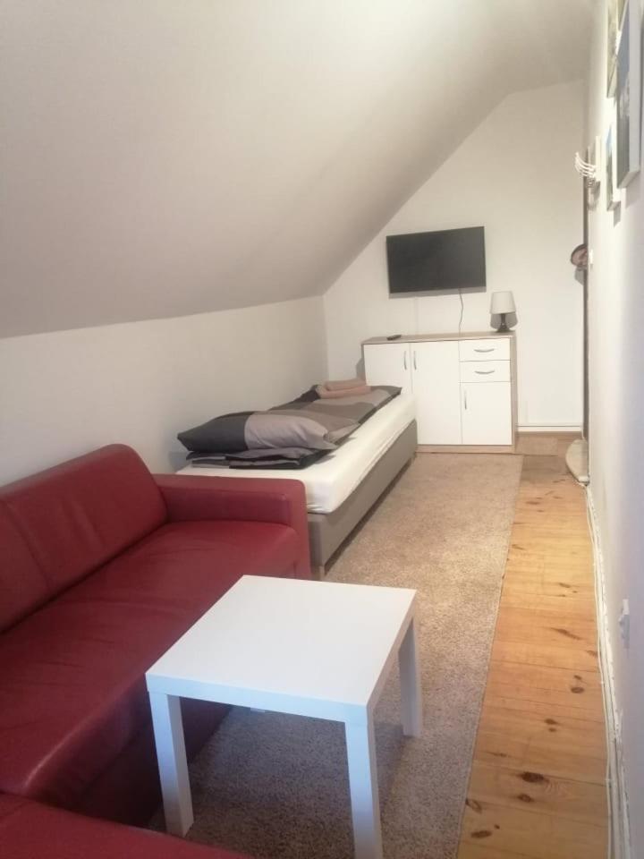 Po drodze - Housity