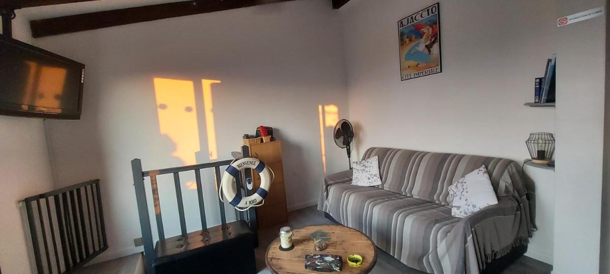 Porticcio Appartement 6 personnes terrasse avec vue imprenable Golfe d'Ajaccio et plage 800m - Housity