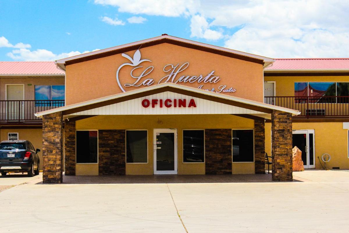 La Huerta Inn & Suites - Housity
