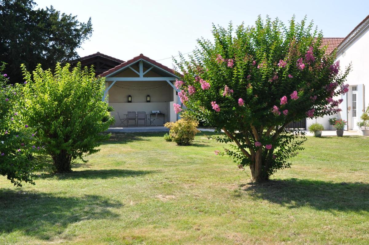 CLOS SAINT SAUVEUR - guesthouse au coeur des vignes sur le coteau - Housity
